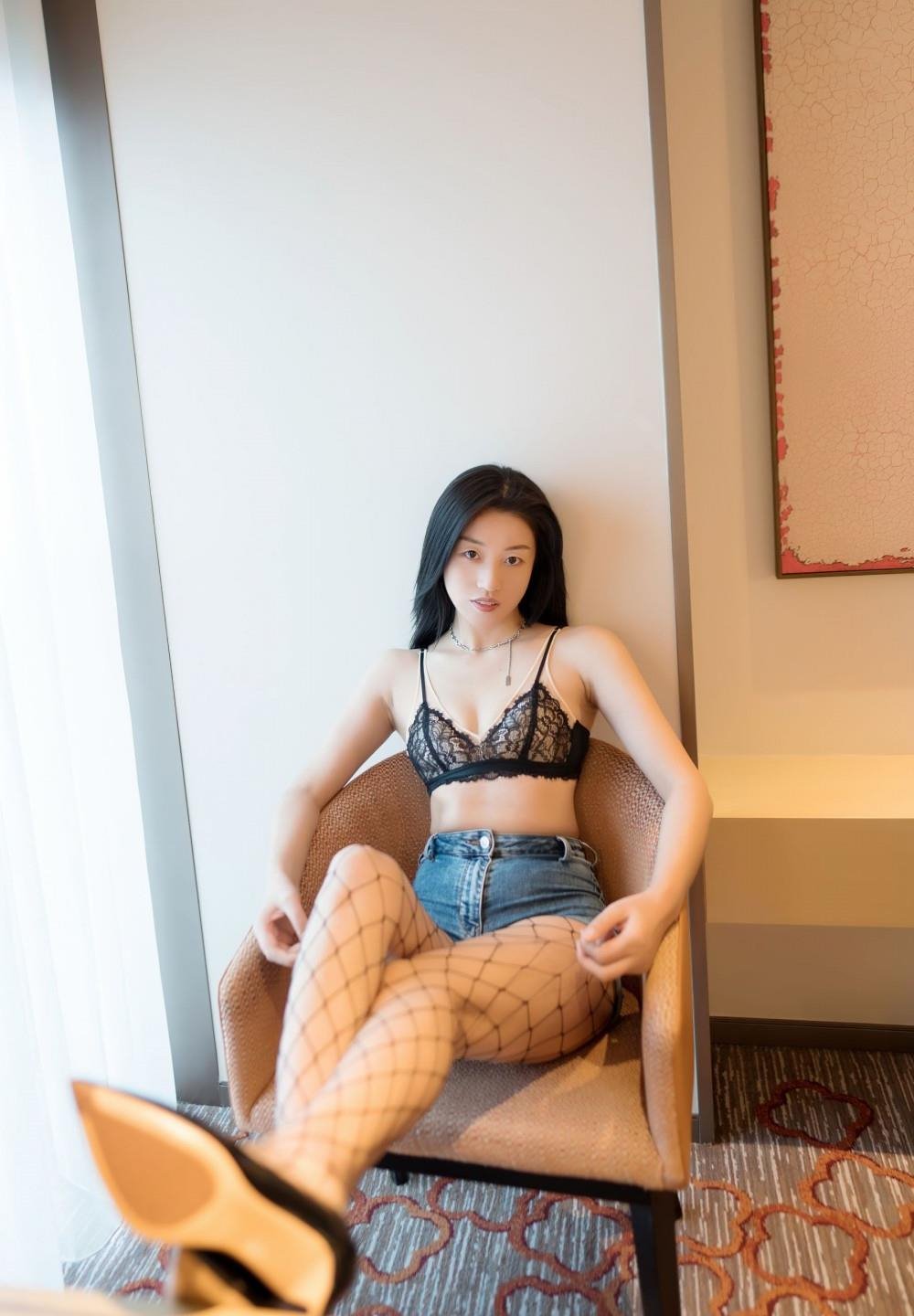 �°׷�ħŮ������Ѹ������