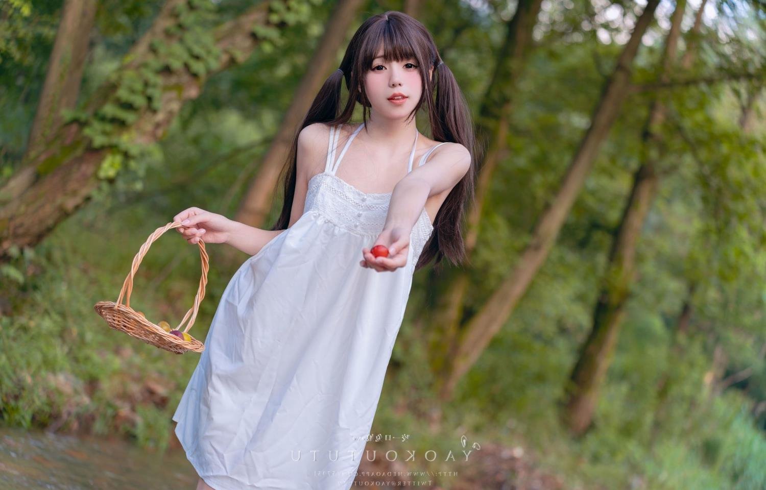 �й���Ů����Ѹ������