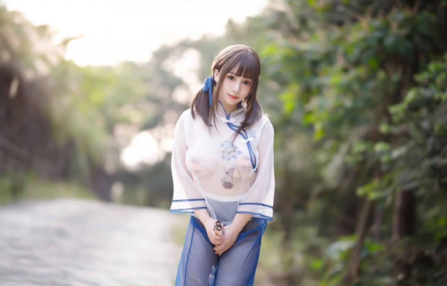 ͬУ��2��ô��Ѹ������