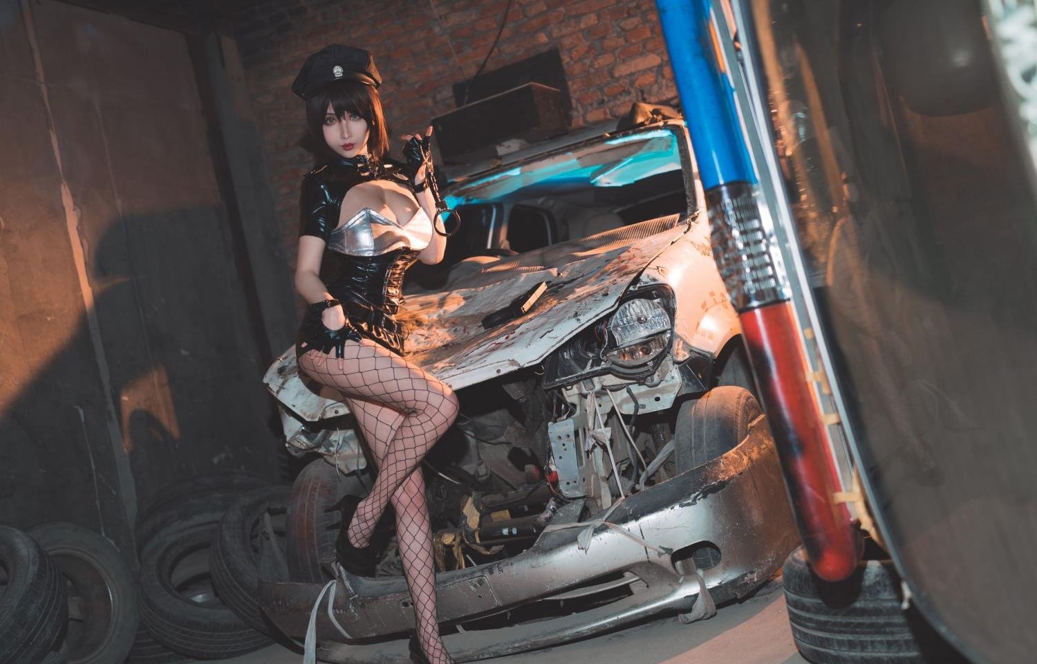 ��Ұ��Ů��ѹۿ�������Ѹ������