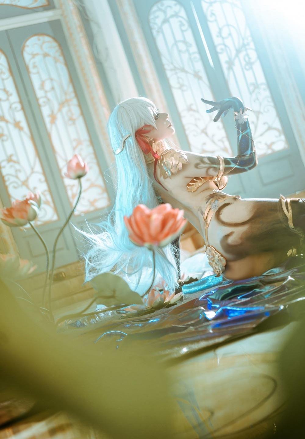 ��Ů��Ƶ����Ѹ������