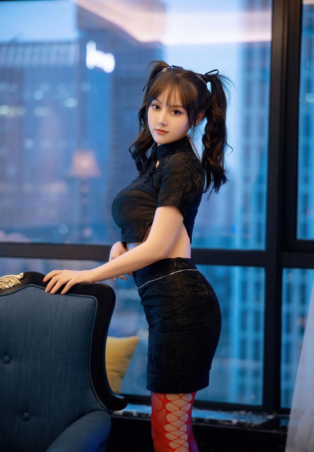 ������Ů��ɫ�ۺ�һ��С˵