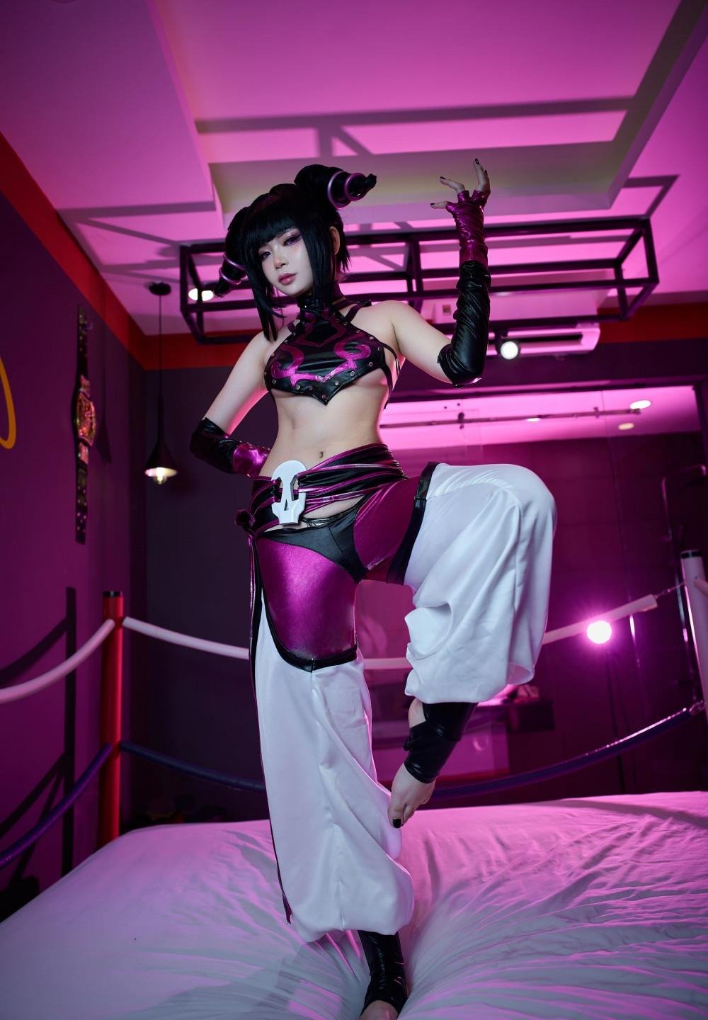 �ɵ��� ��Ů��ʦѸ������