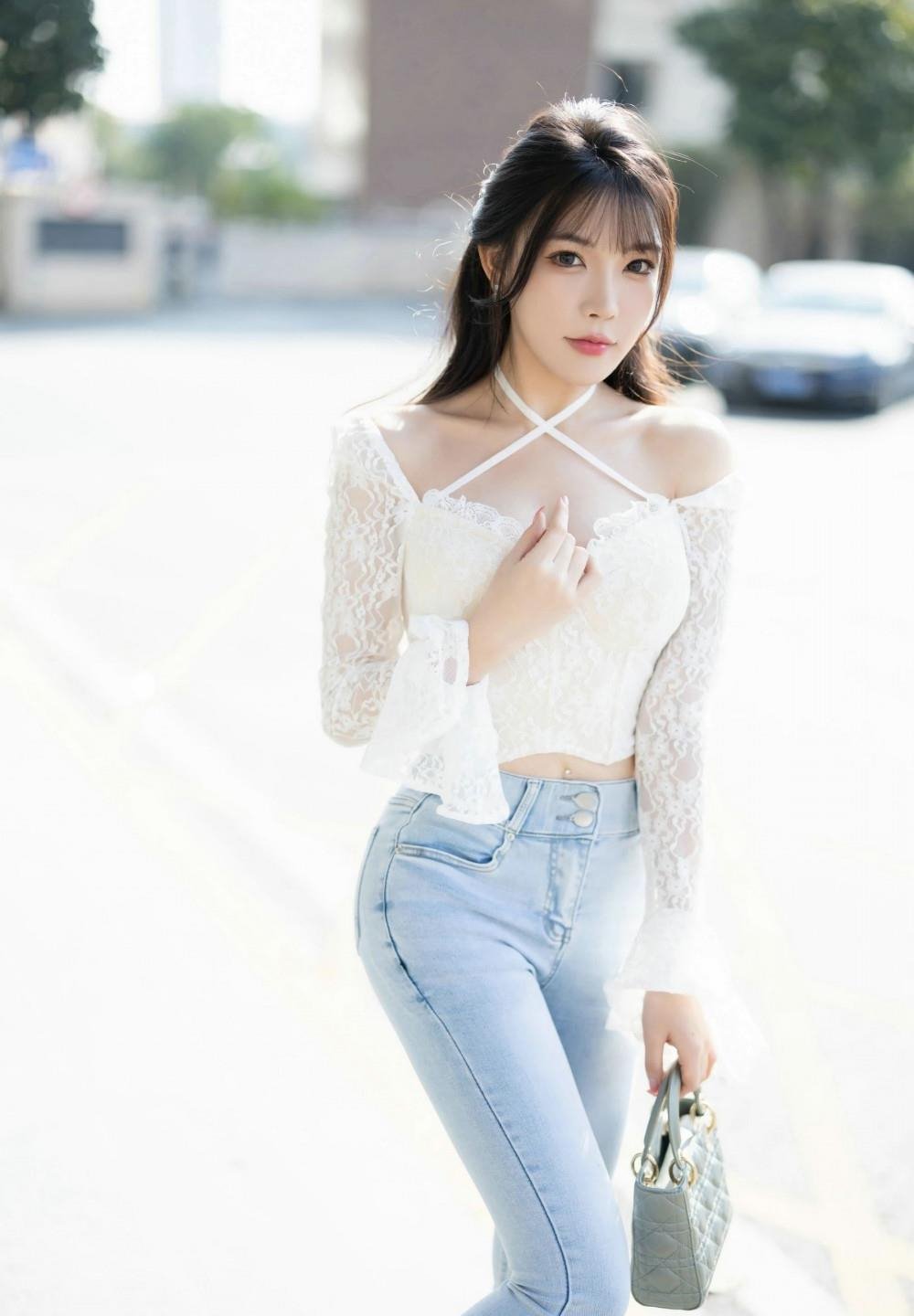 ���ʯͷ����Ѹ������