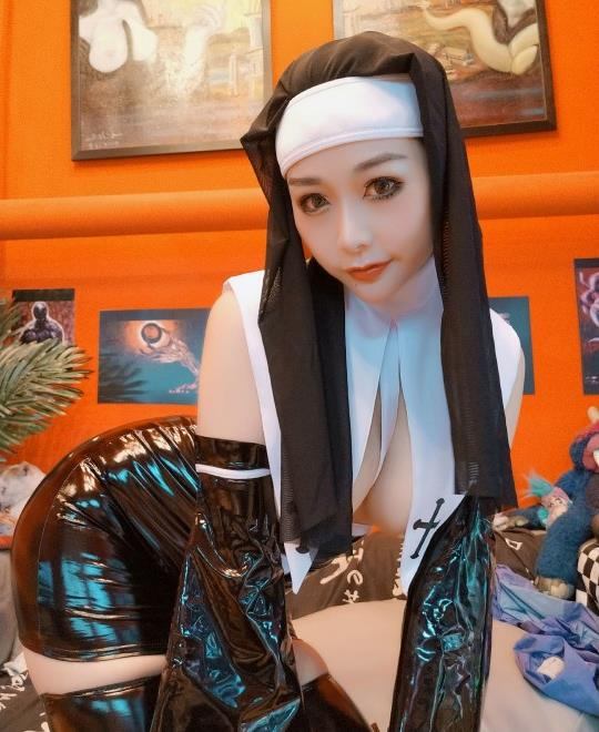 Ů�˺�����������ϵ��ô��Ѹ������